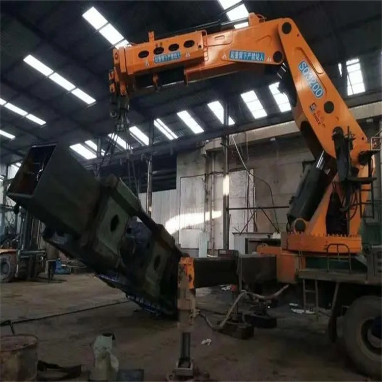 邹城200吨折臂吊出租