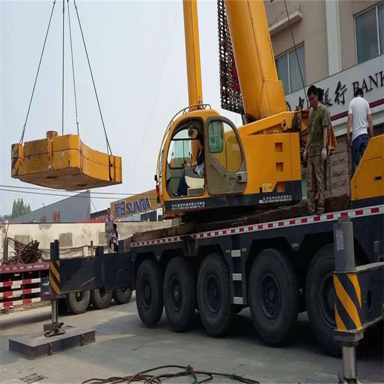 邹城当地吊车出租|机器吊装|75吨|工厂搬迁服务